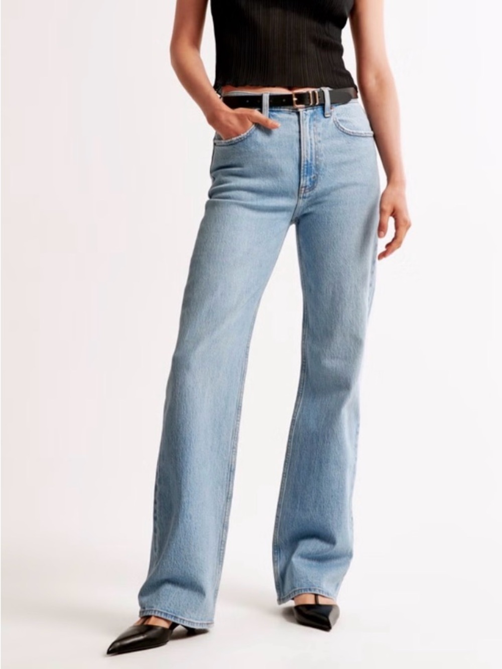 Abercrombie & Fitch Relaxed High-Rise Jeans in Light Blue
